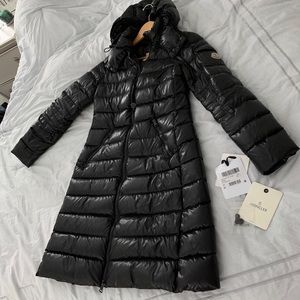 Moncler Moka Puffer Black Women’s Jacket Size 1
